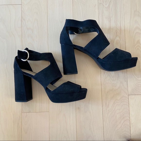 H&M Chunky Black Heels - Picture 2 of 4